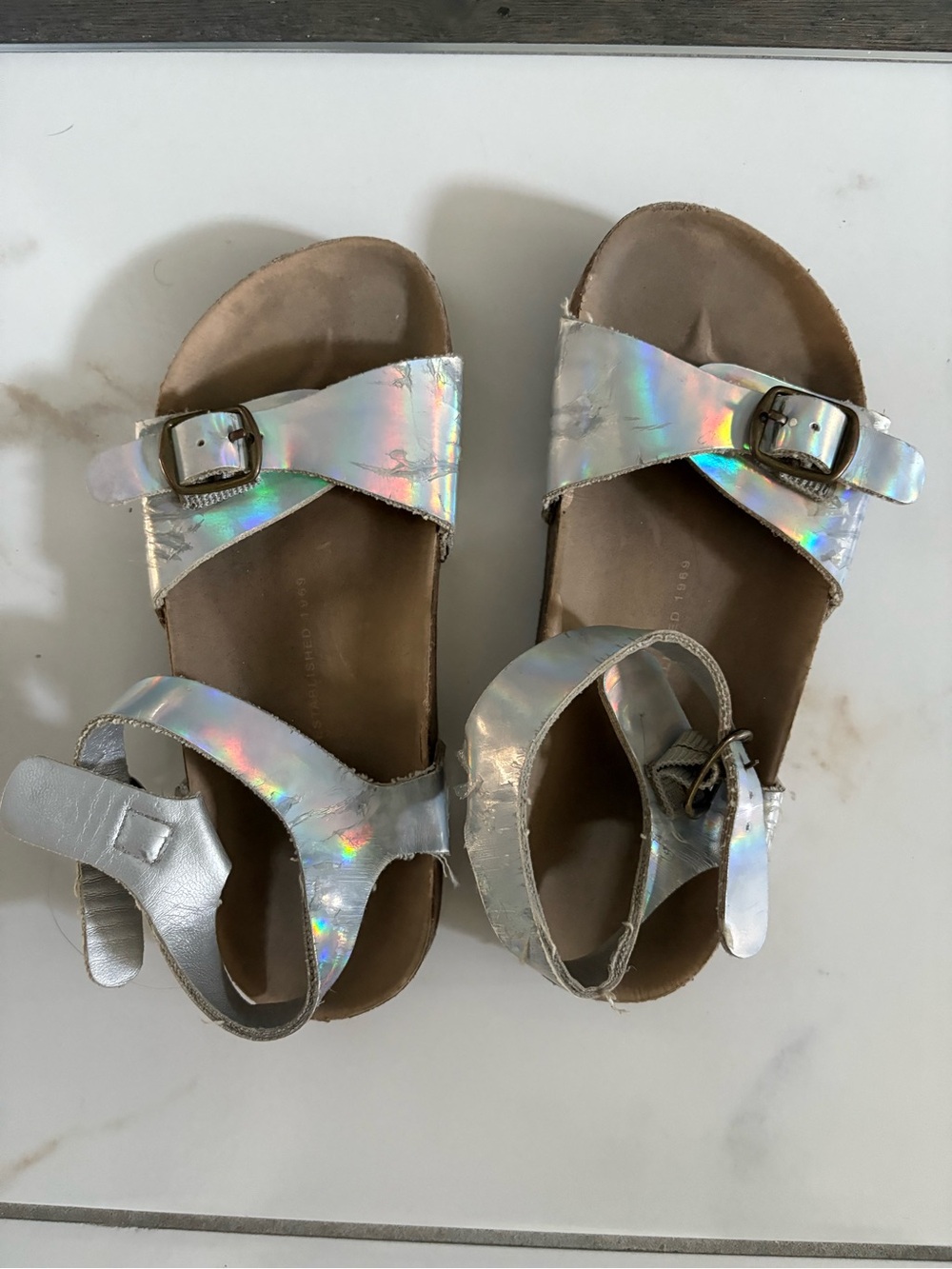 Gap silver girls water sandals sz 13 GUC